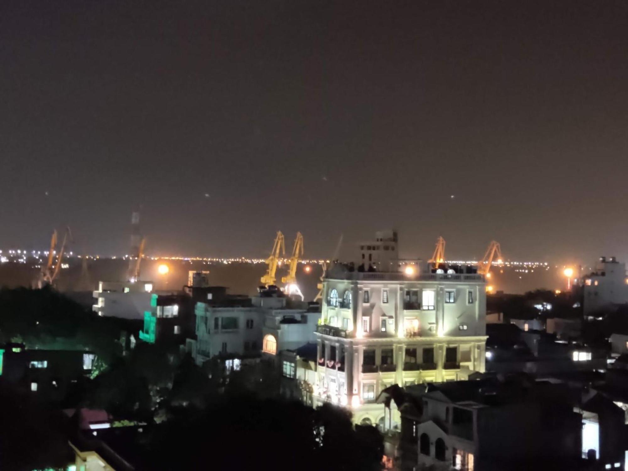 Nha Khach Huong Sen Hotel Hai Phong